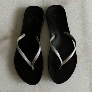 Reef thong flip flops
